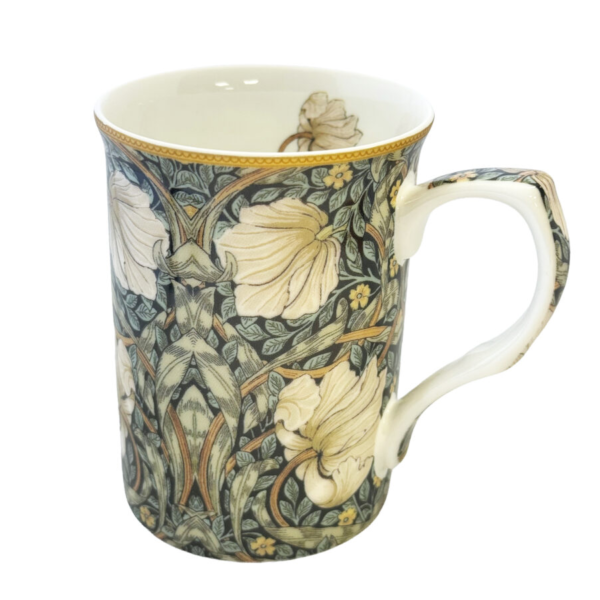 Castlemugg i tunt benporslin från William Morris med mönstret Pimpernel Blush